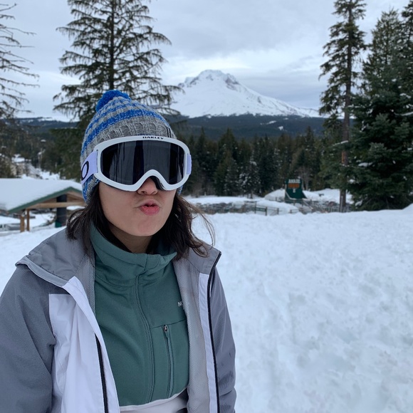 Meet your Posher, Vania - Picture 1 of 1